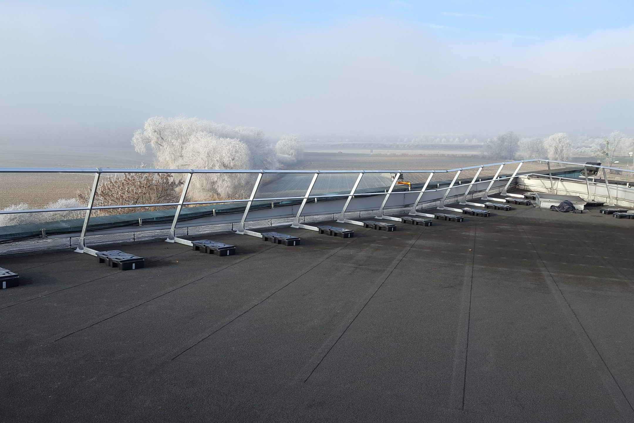 Ballast 2500 Dachgeländer ohne Dachdurchdringung mit Auflast Selbsttragend